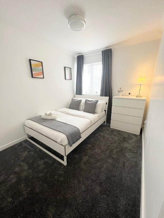 Stunning Flat In Greater London Exterior photo