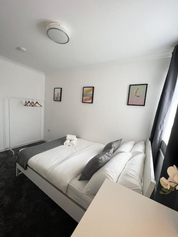 Stunning Flat In Greater London Exterior photo